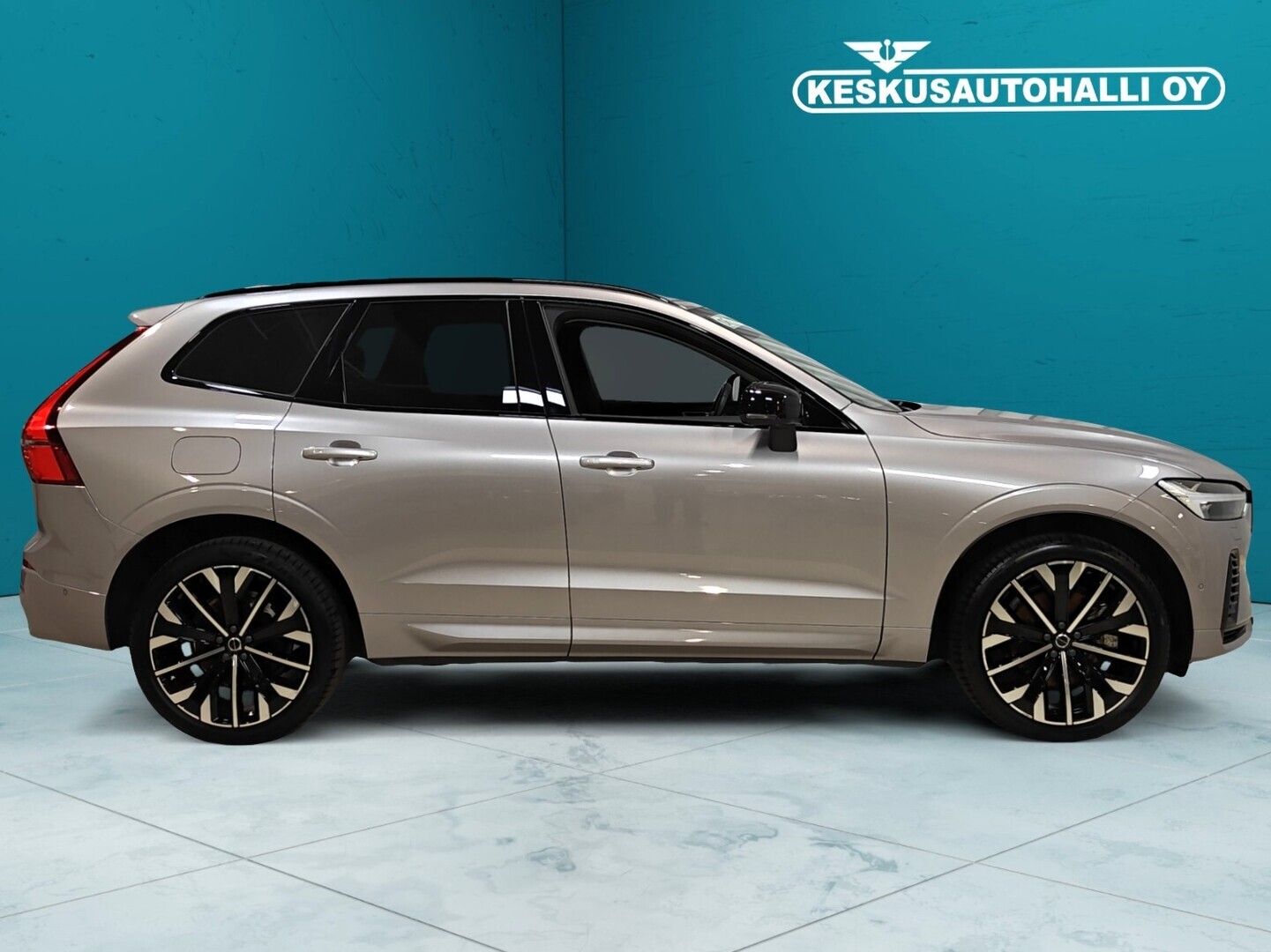VOLVO XC60 6