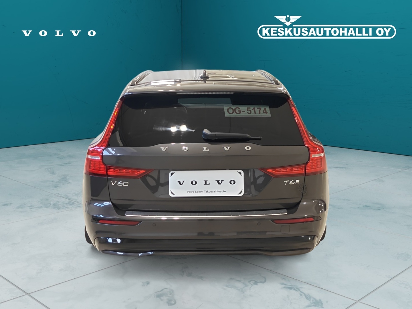 VOLVO V60 2025