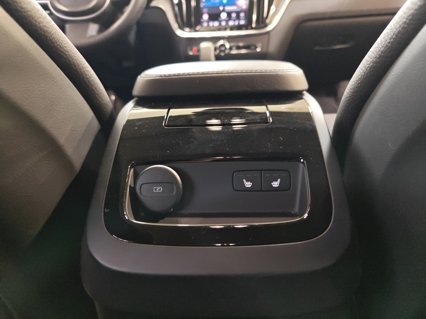VOLVO V60 2026