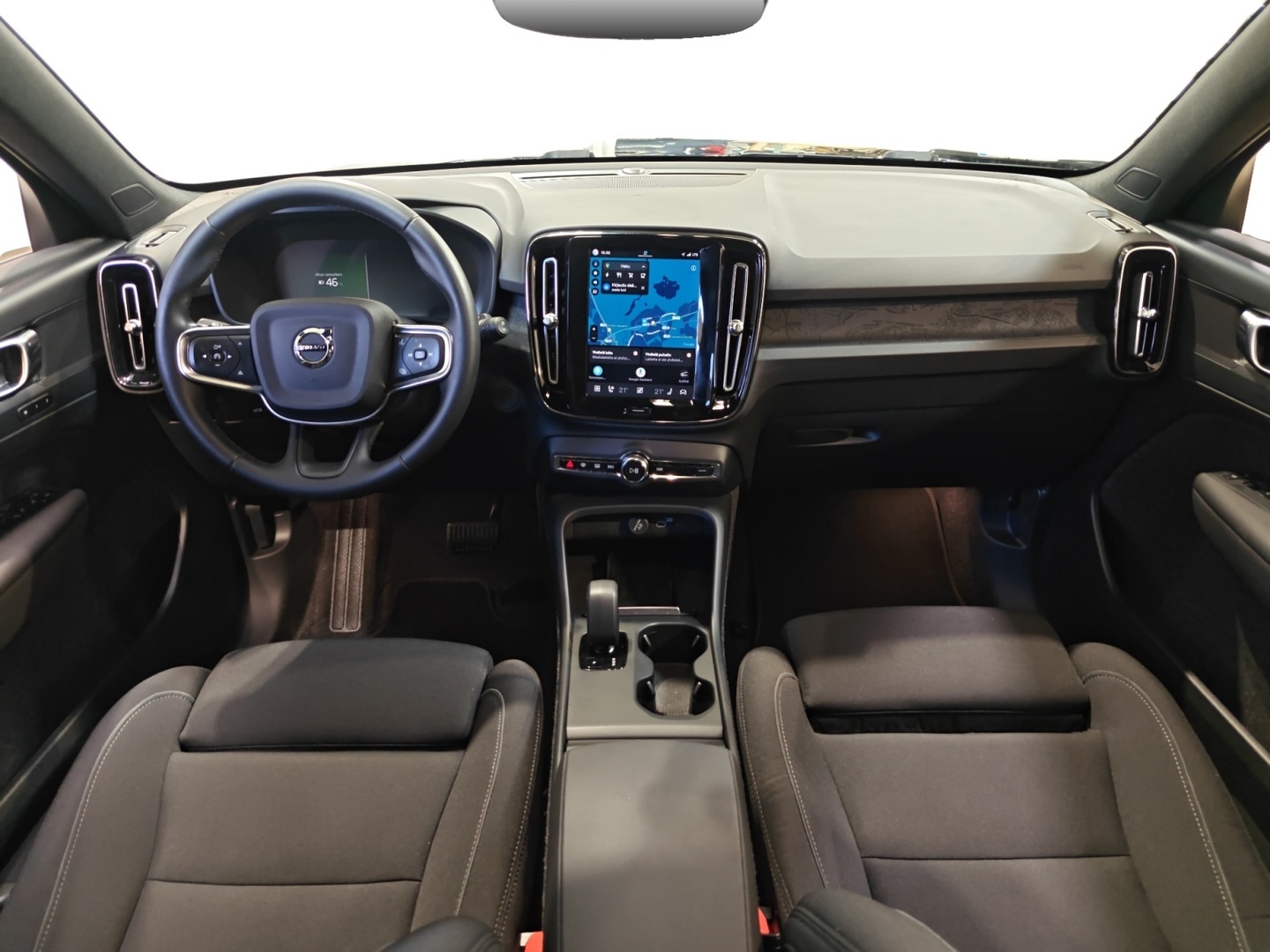 VOLVO EX40 2025