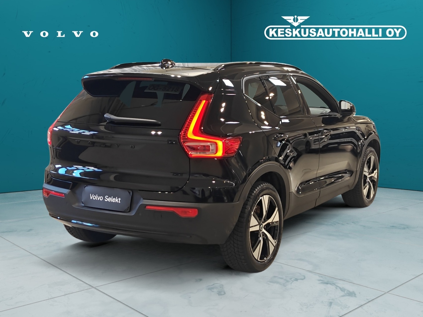 VOLVO EX40 2025
