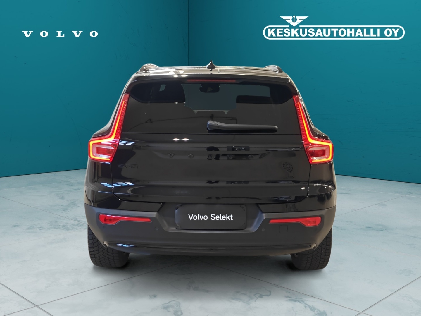 VOLVO EX40 2025
