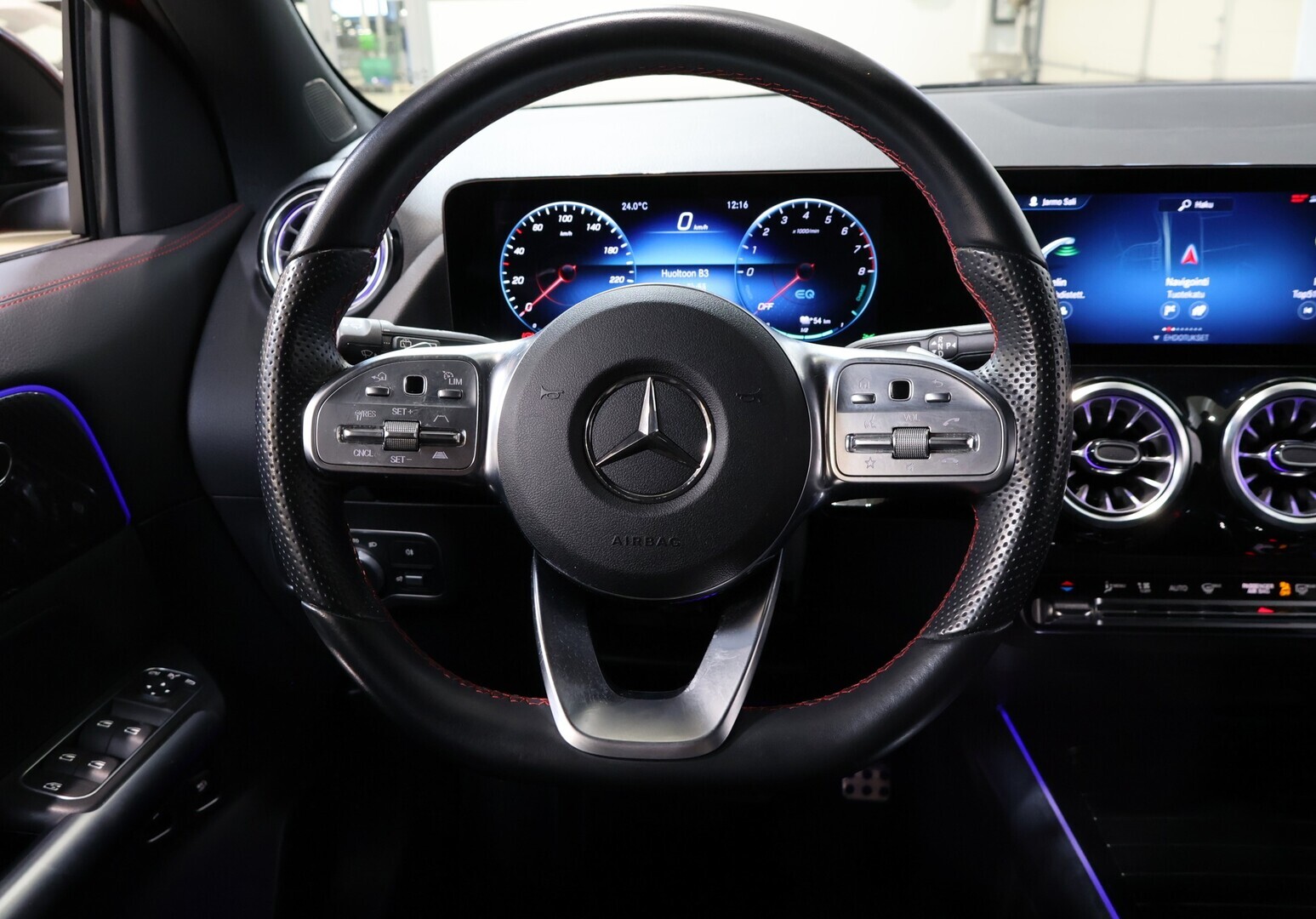 MERCEDES-BENZ GLA 2023