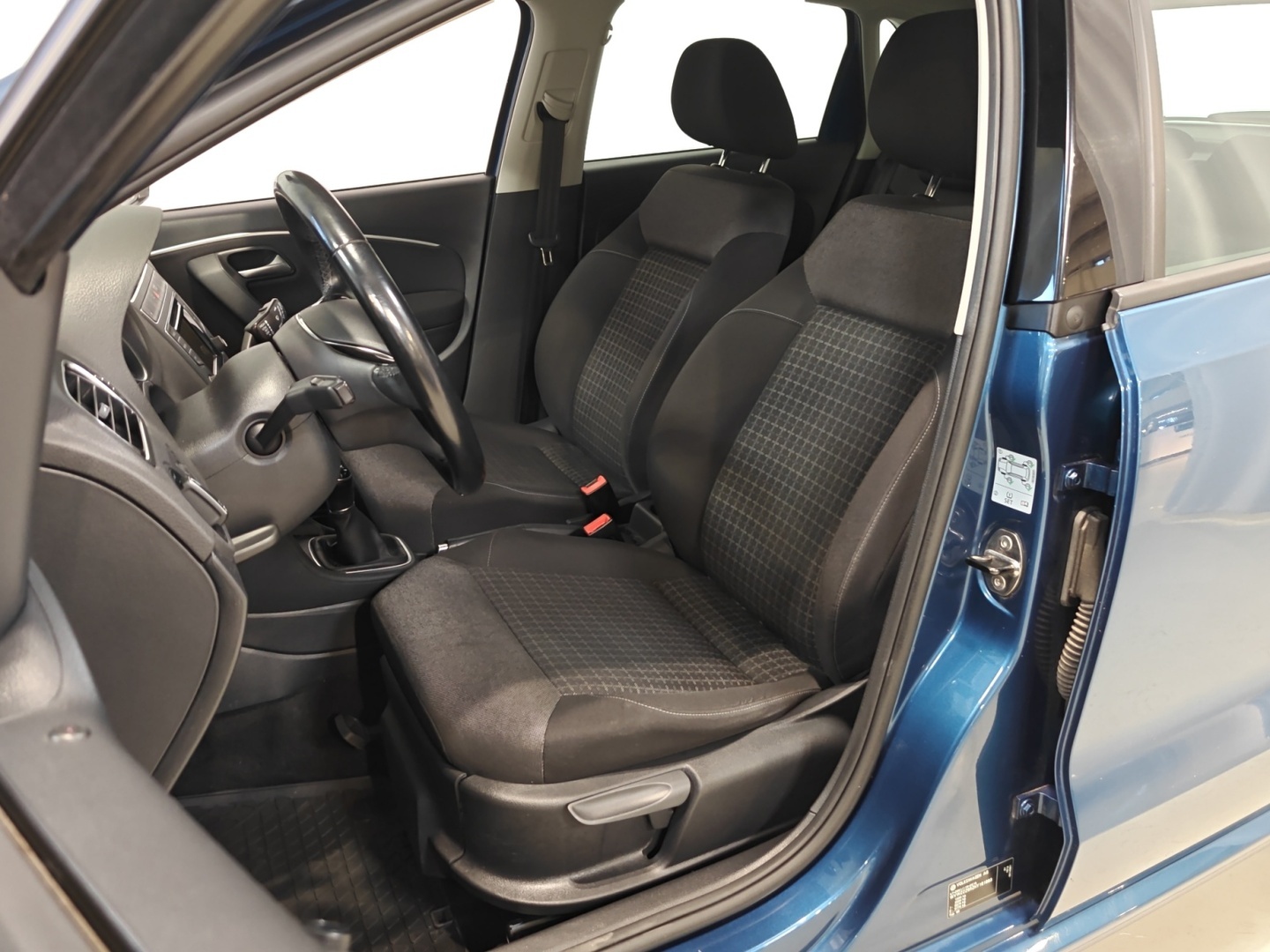 VOLKSWAGEN Polo 2017