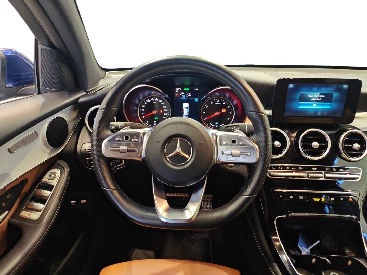 MERCEDES-BENZ GLC 10