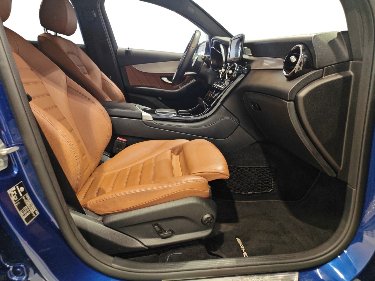 MERCEDES-BENZ GLC 11