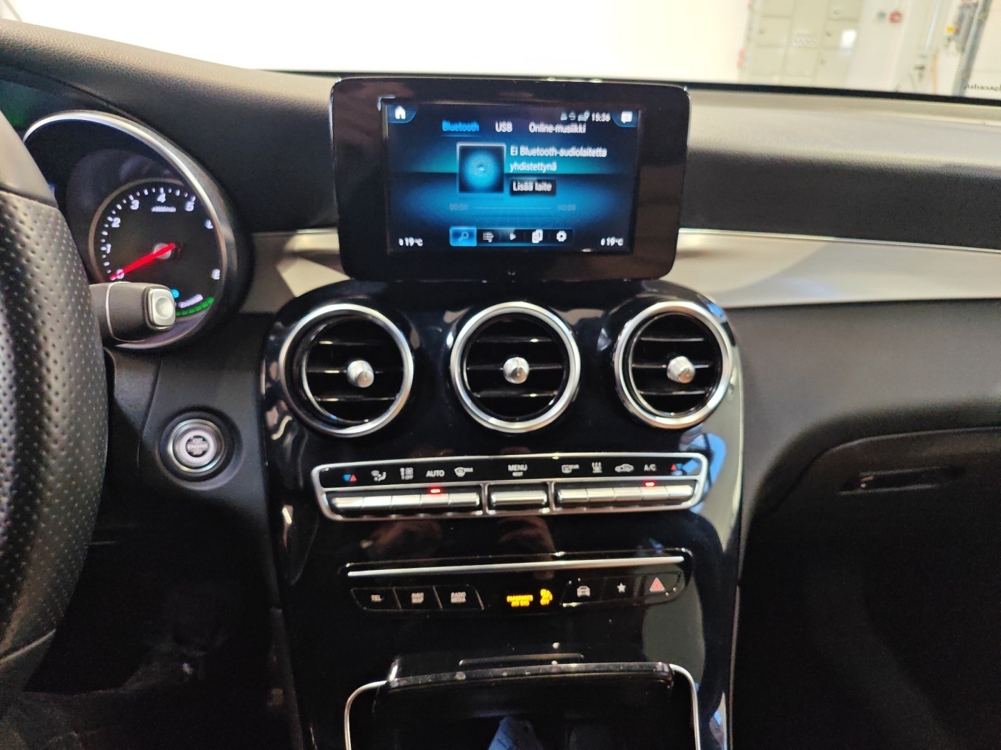 MERCEDES-BENZ GLC 13