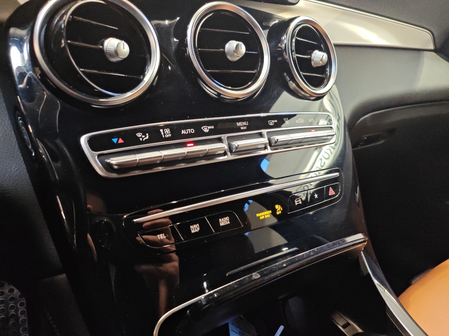 MERCEDES-BENZ GLC 17