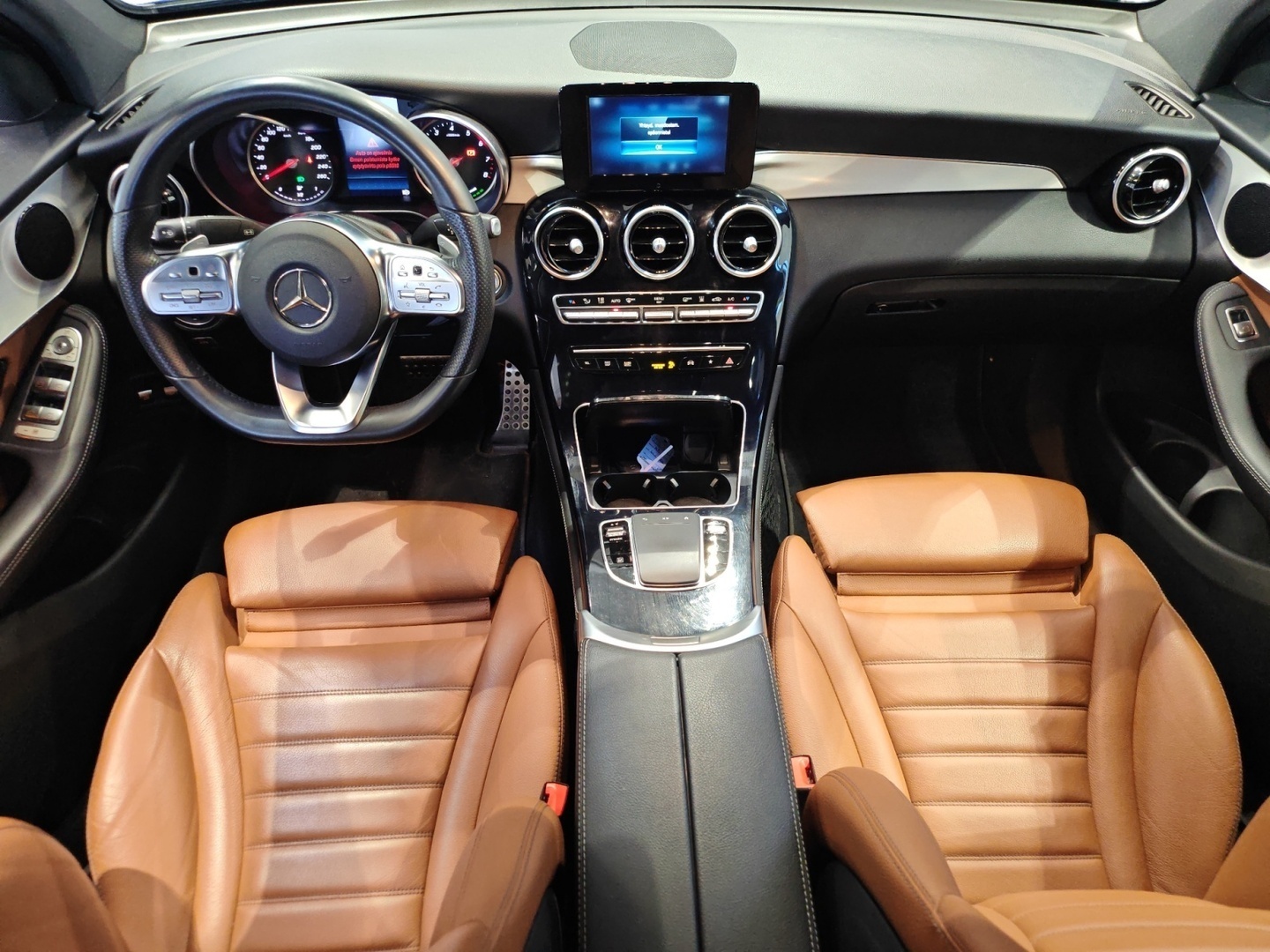 MERCEDES-BENZ GLC 8