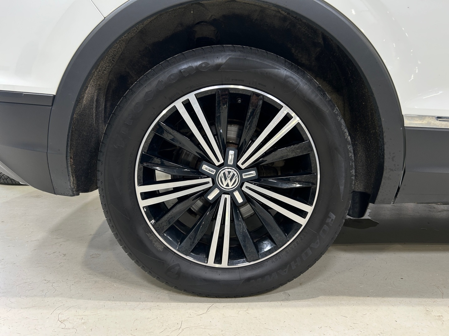 VOLKSWAGEN Tiguan 2016