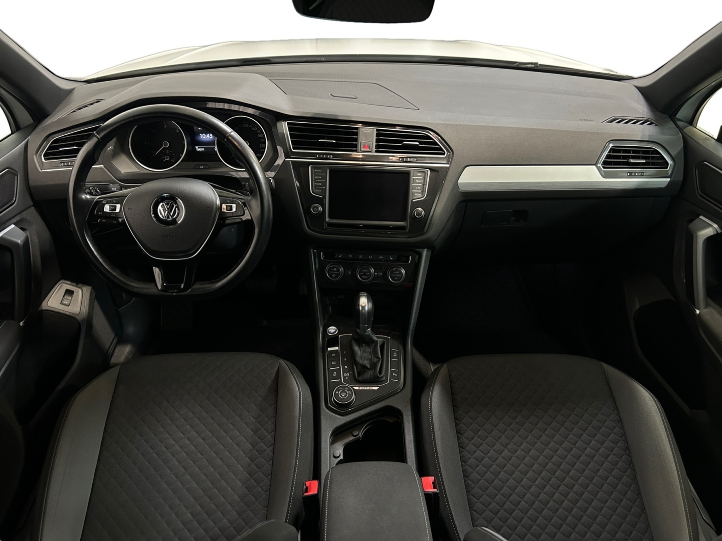 VOLKSWAGEN Tiguan 2016