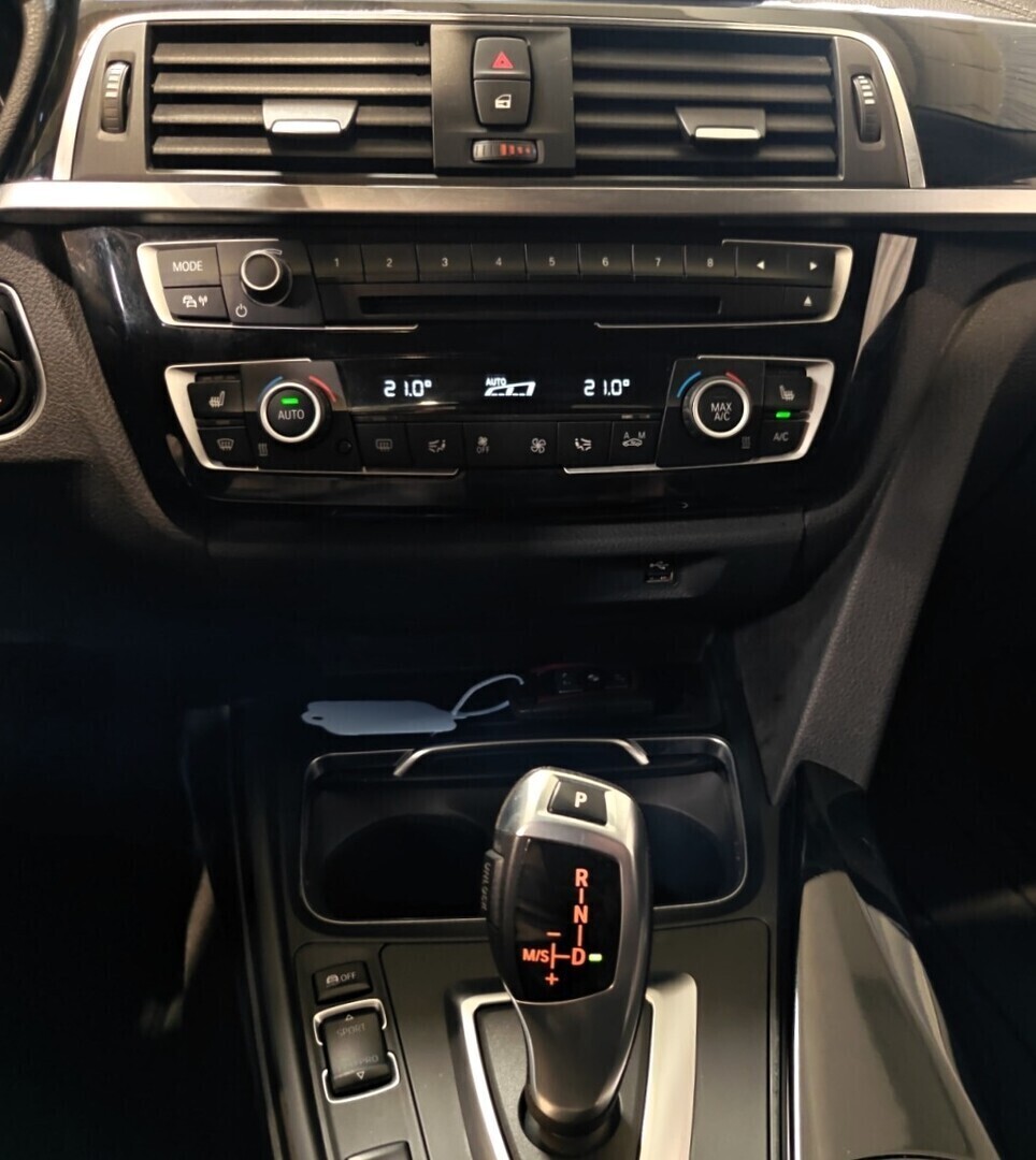 BMW 320 2017