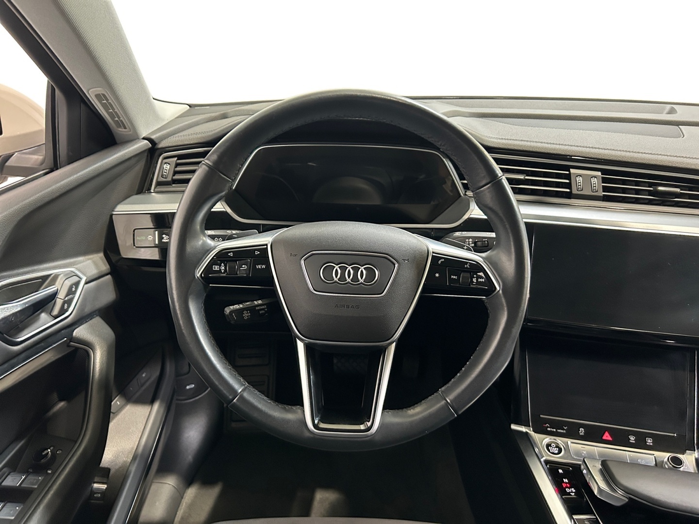 AUDI E-TRON 2021