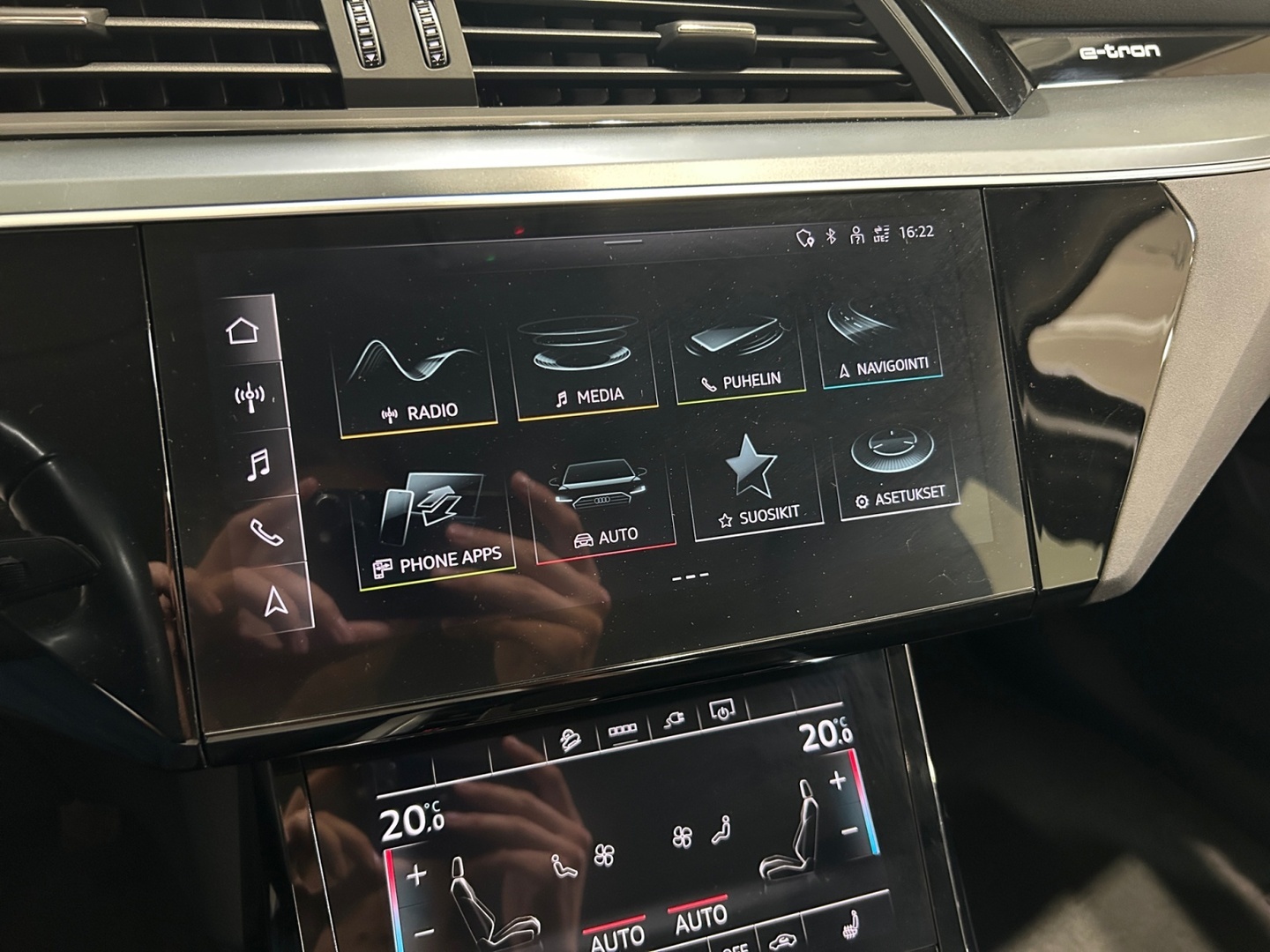 AUDI E-TRON 2021