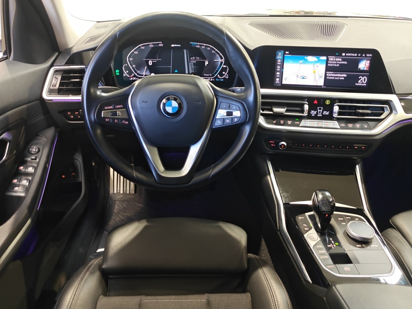 BMW 330 2020