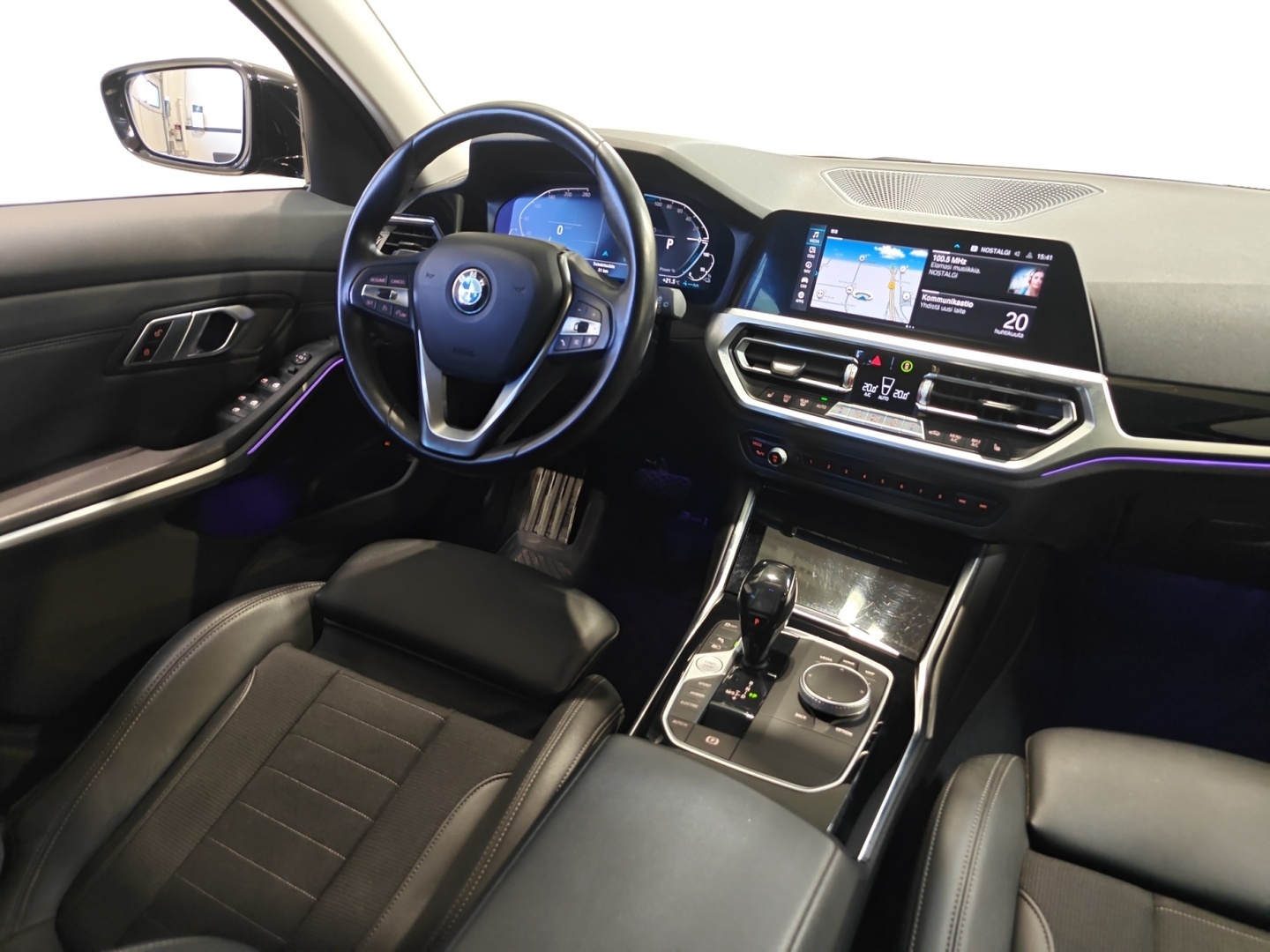 BMW 330 2020