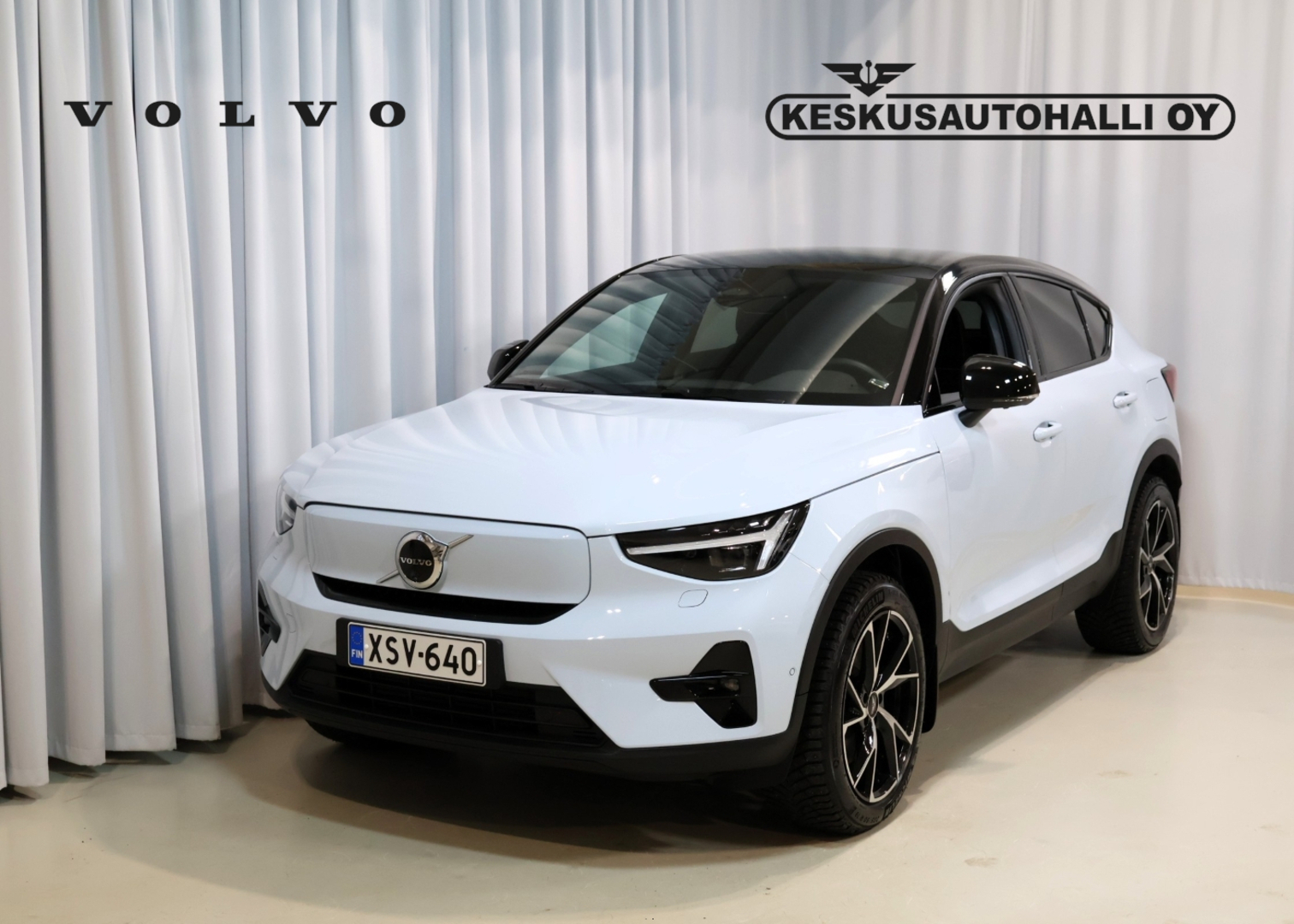 VOLVO EC40 2025