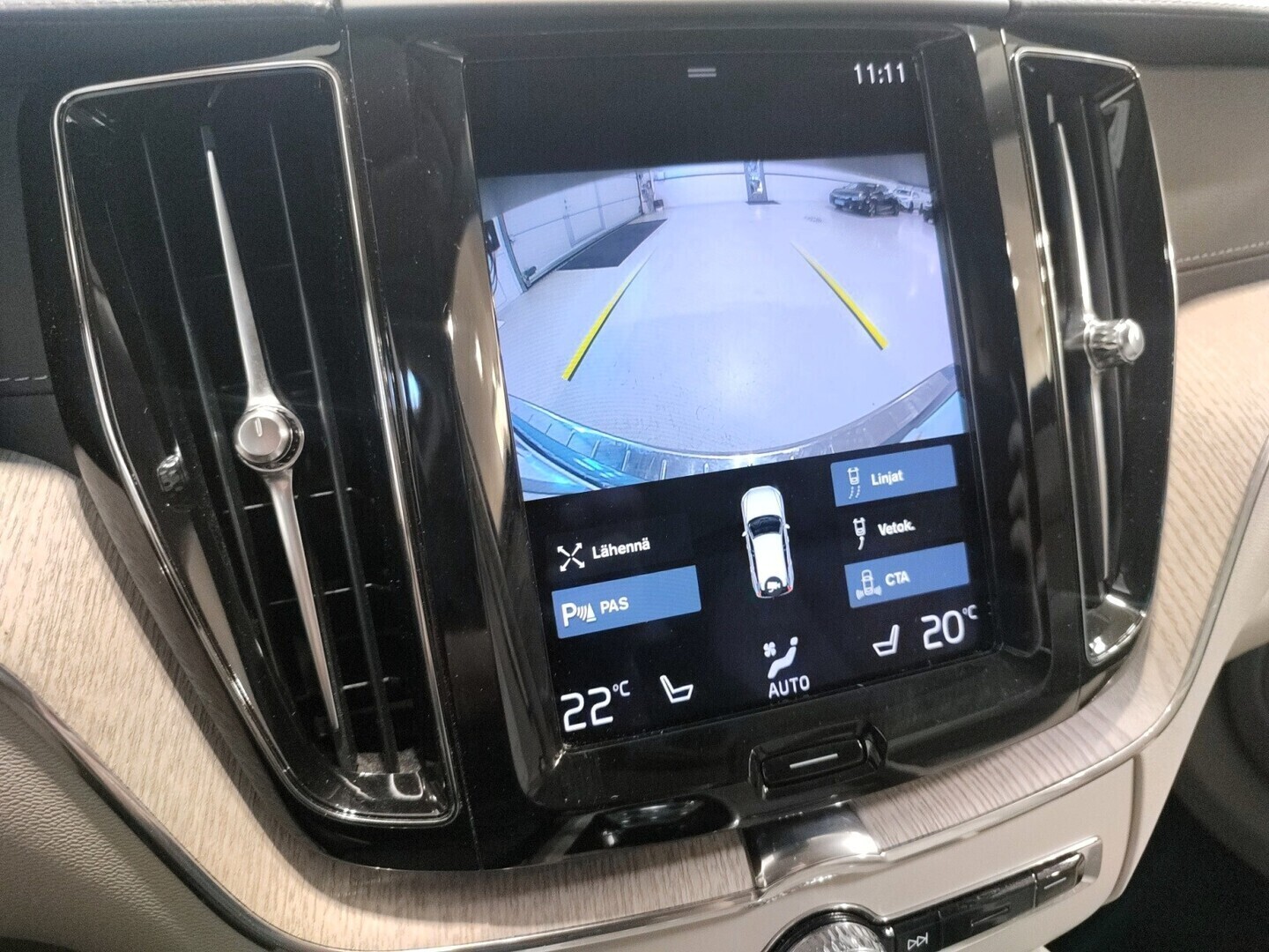 VOLVO XC60 2021