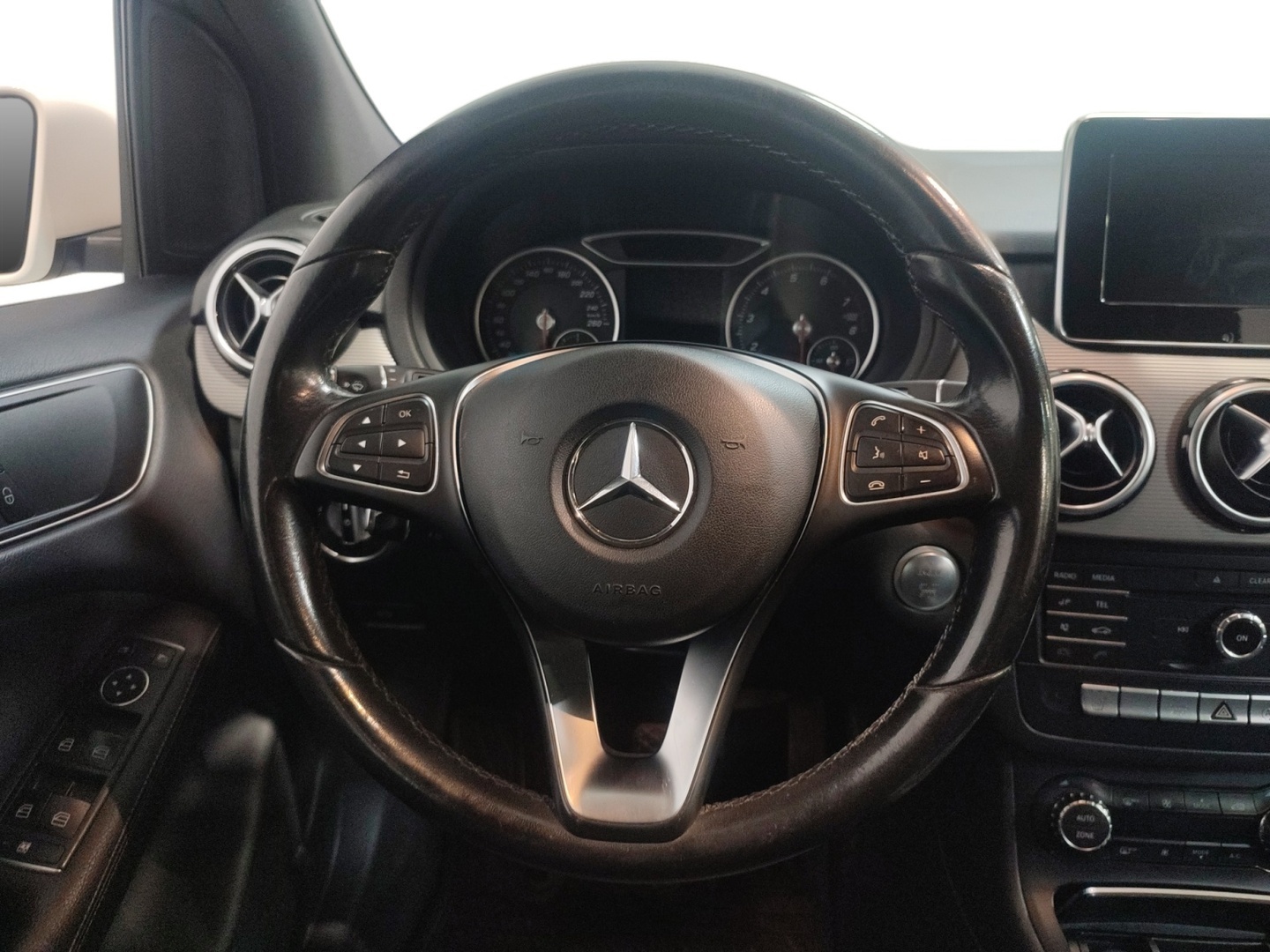 MERCEDES-BENZ B 2017
