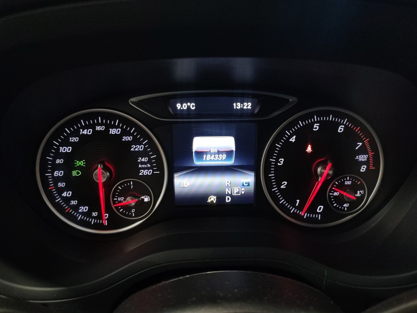 MERCEDES-BENZ B 2018