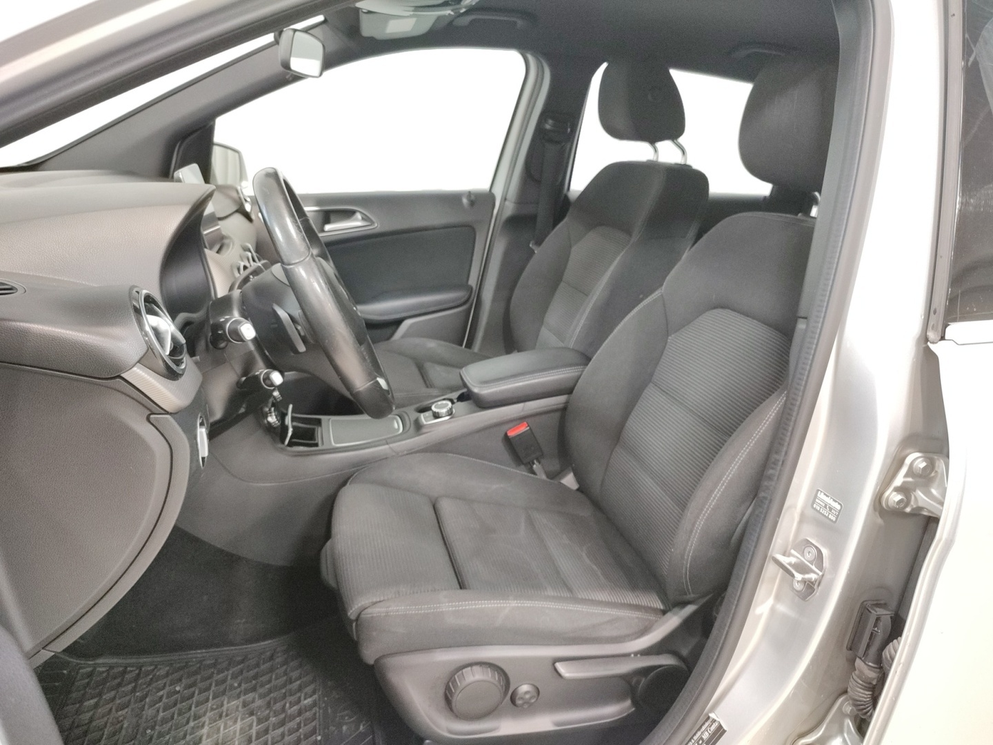 MERCEDES-BENZ B 2018