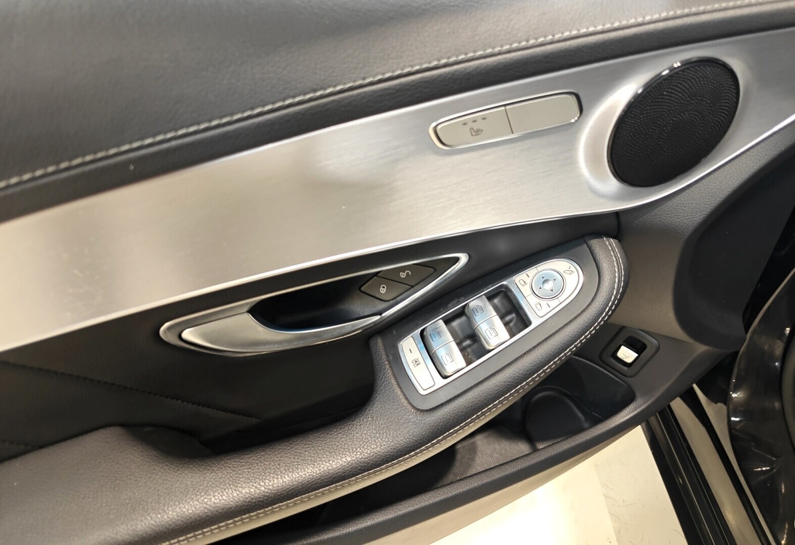 MERCEDES-BENZ C 2015