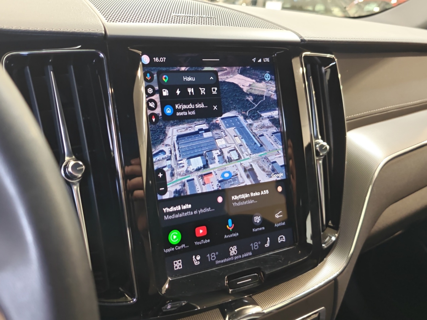 VOLVO XC60 2024