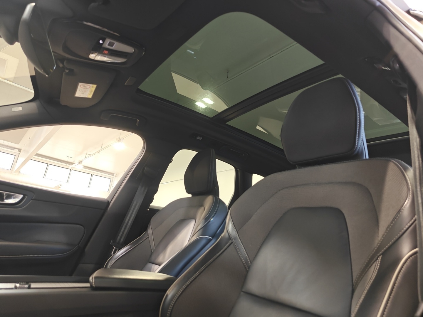 VOLVO XC60 2024