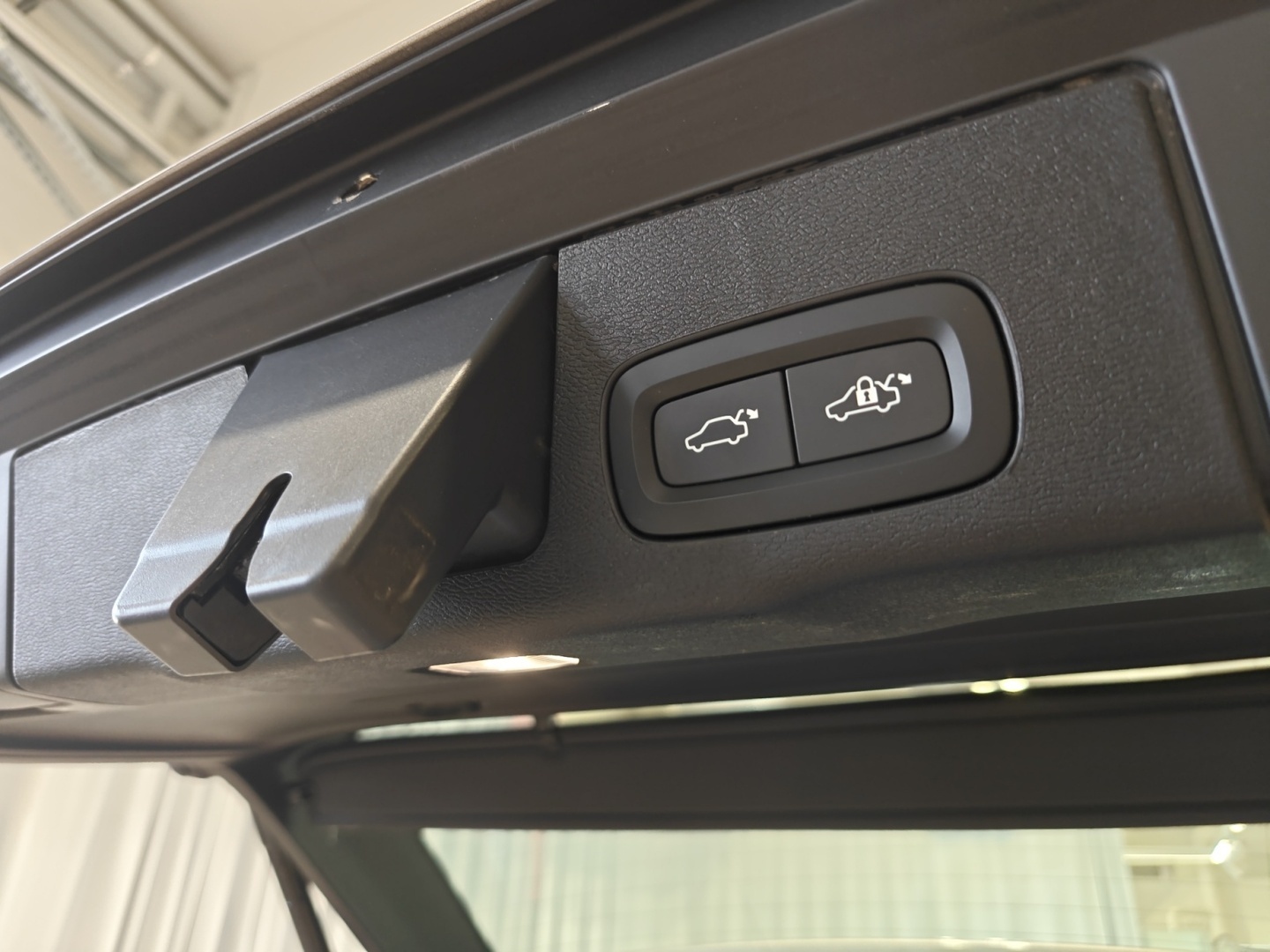VOLVO XC60 2024