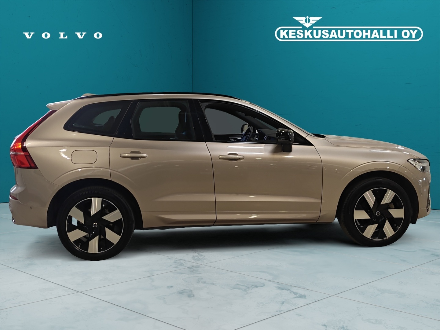 VOLVO XC60 2024