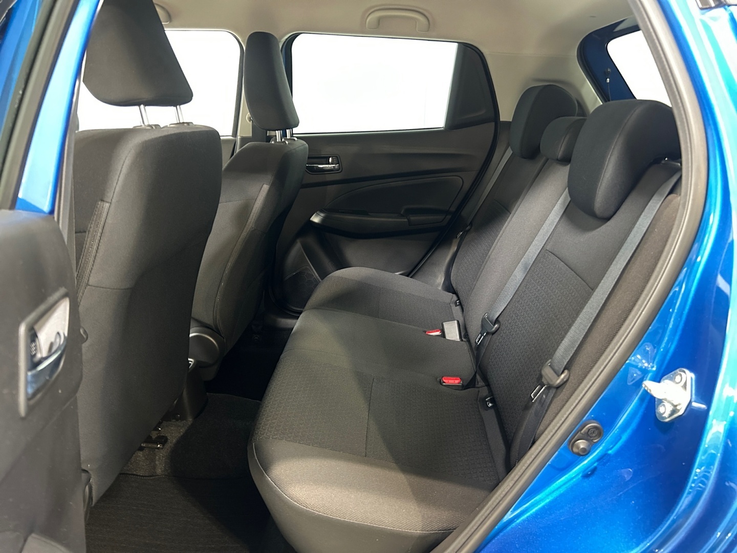 SUZUKI Swift 2023
