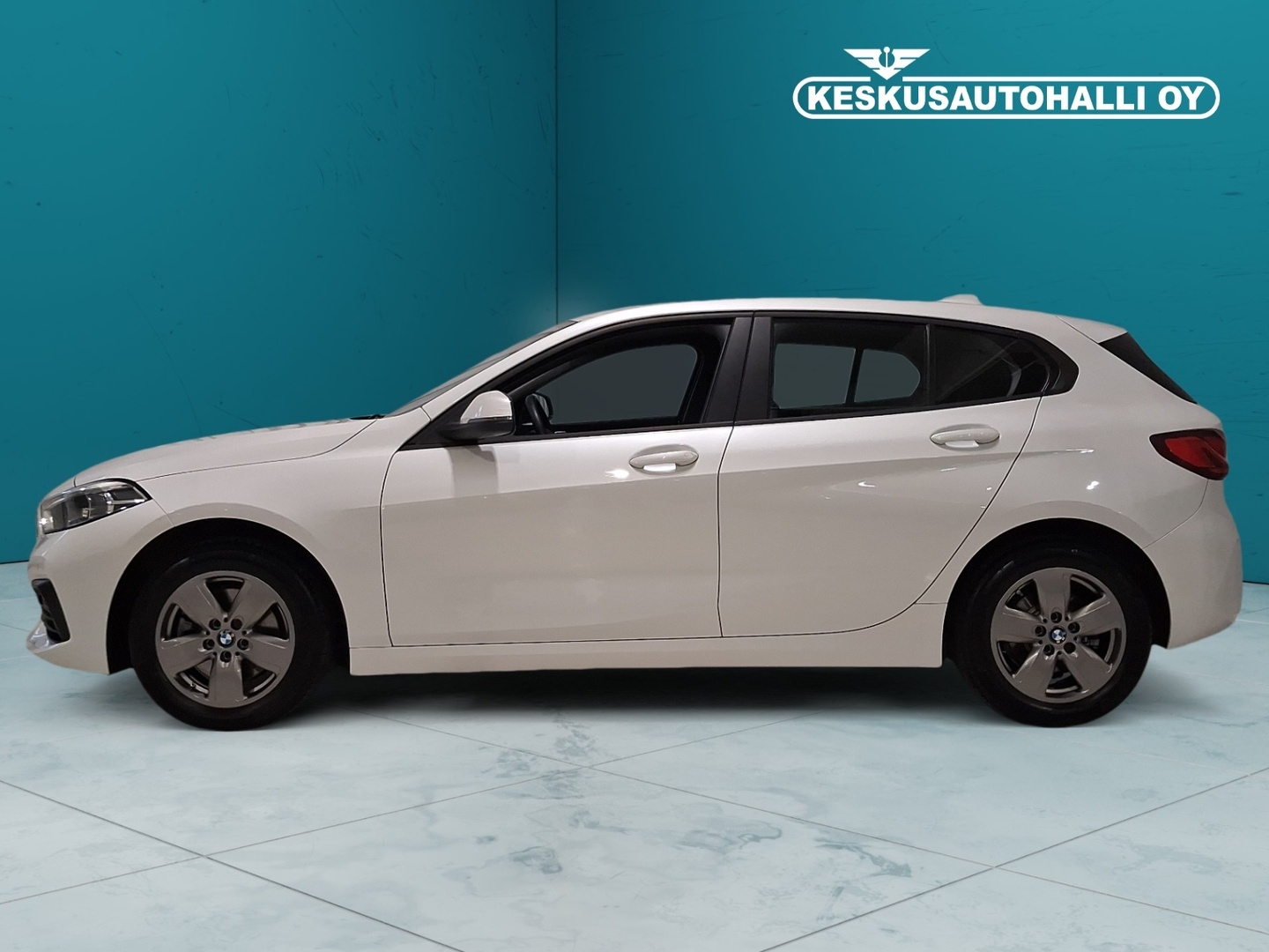 BMW 118 2023