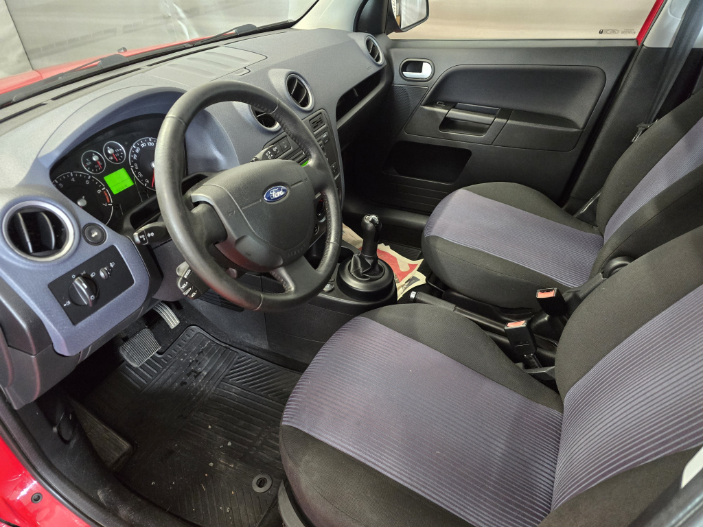 FORD Fusion 10