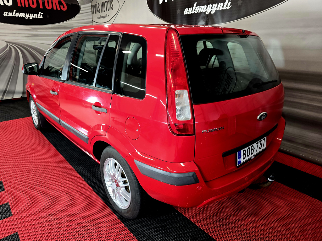 FORD Fusion 4