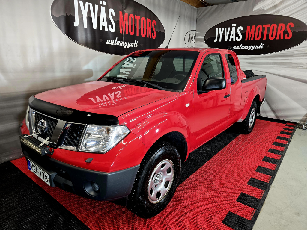 NISSAN Navara 1