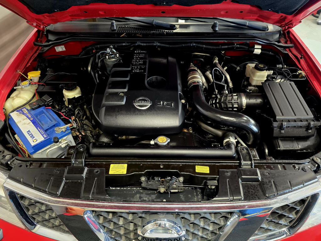 NISSAN Navara 11