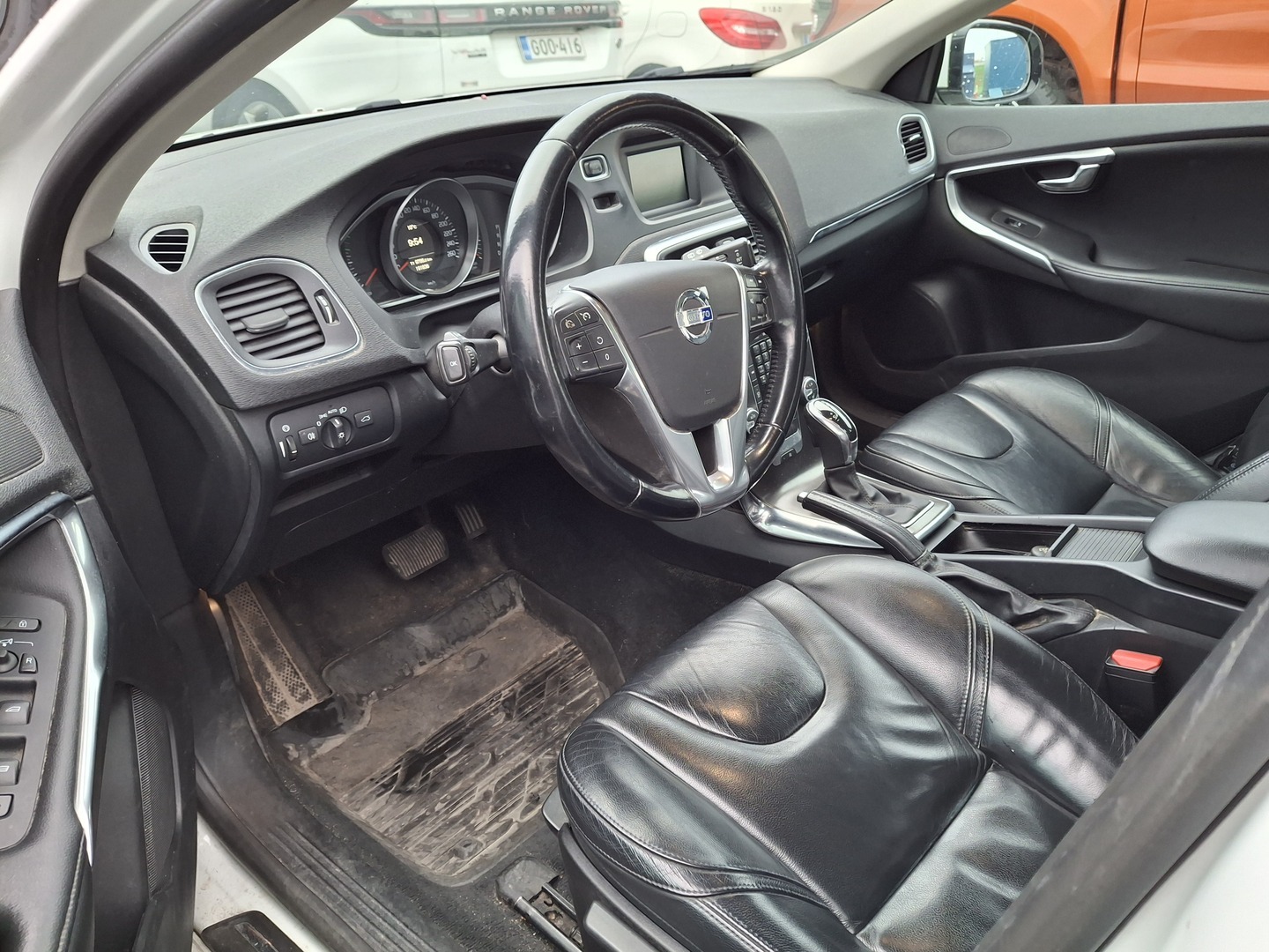 VOLVO V40 2013