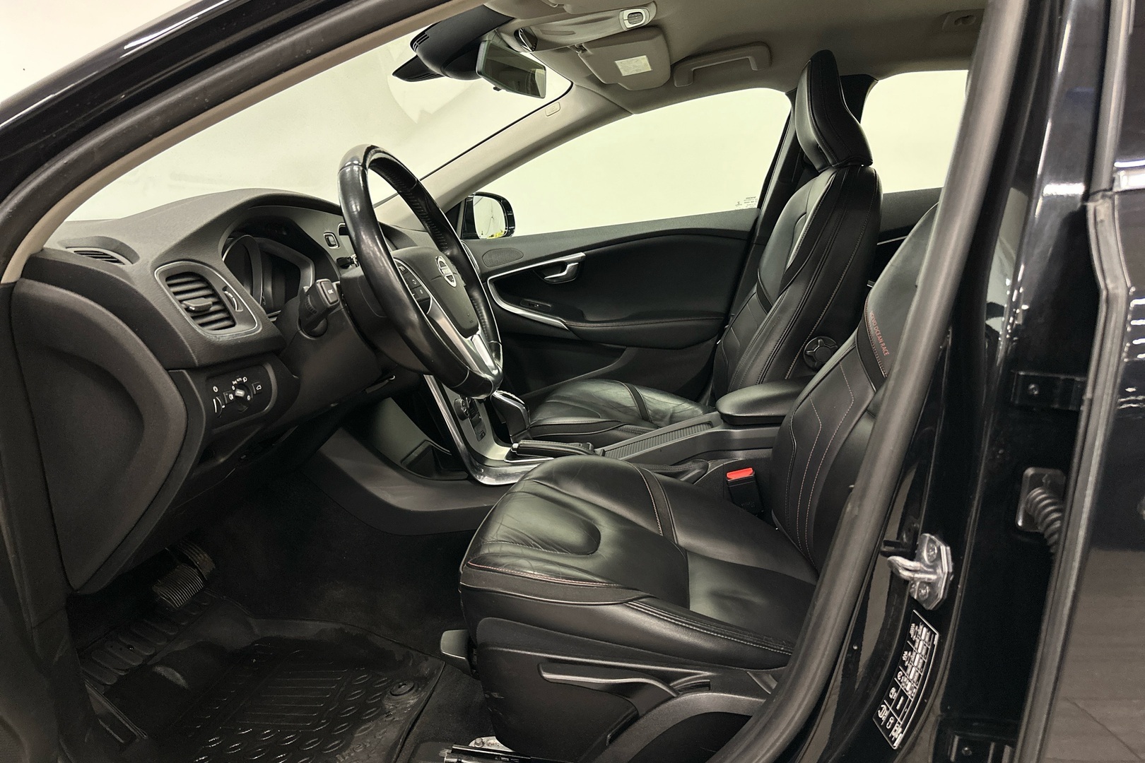 VOLVO V40 Cross Country 2015