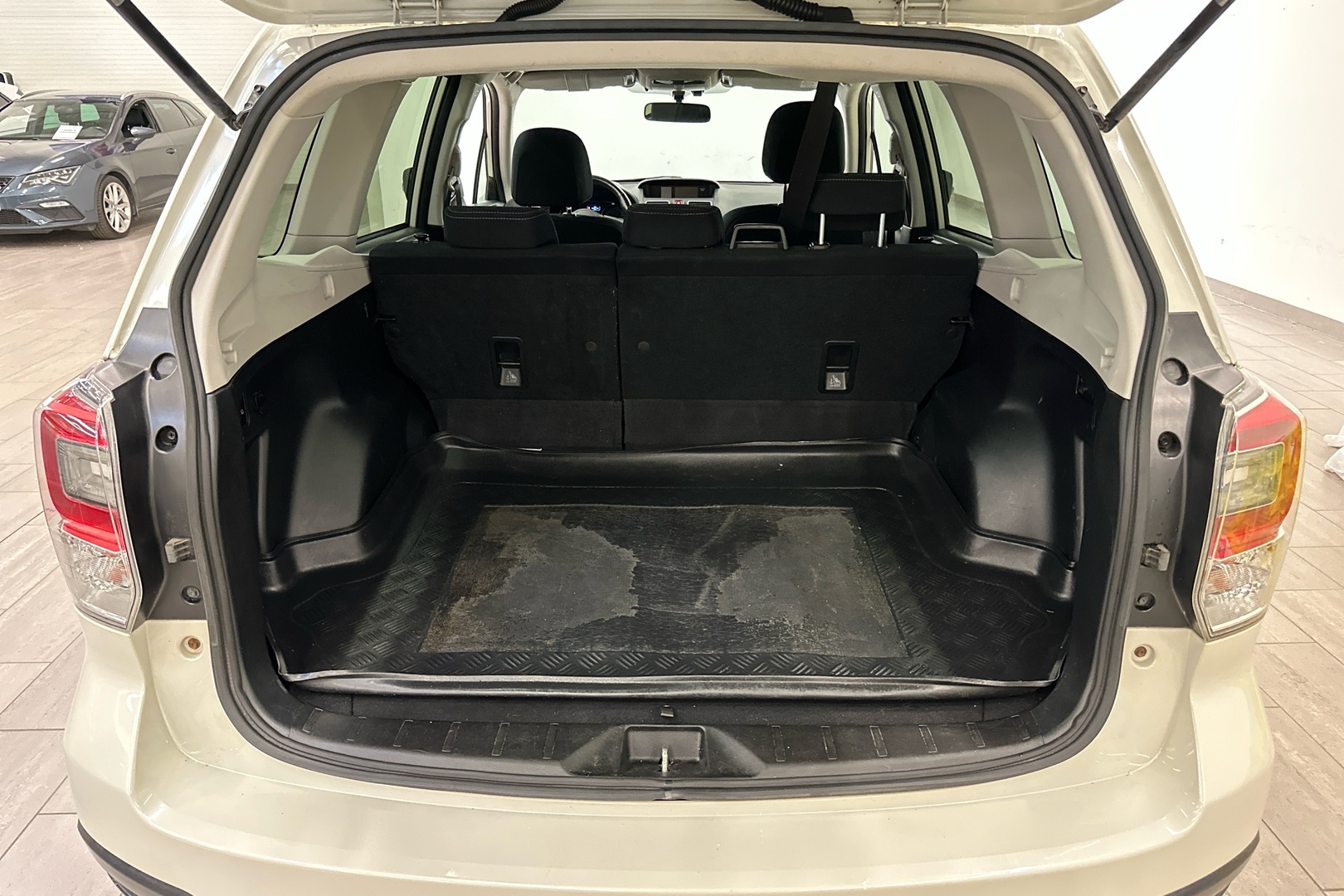 SUBARU Forester 2017
