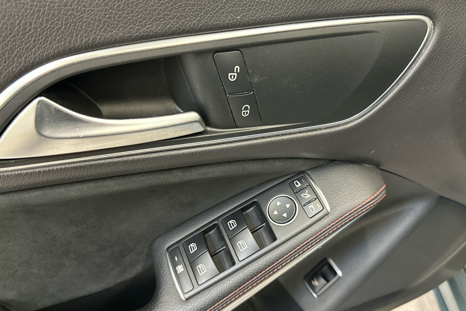 MERCEDES-BENZ CLA 2014