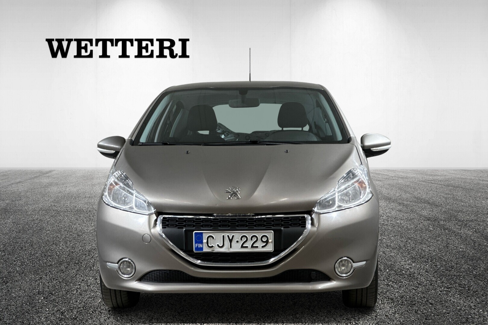 PEUGEOT 208 2015