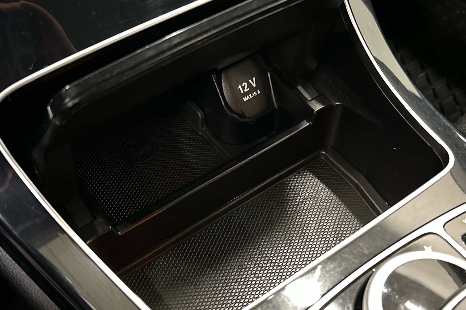 MERCEDES-BENZ C 2015
