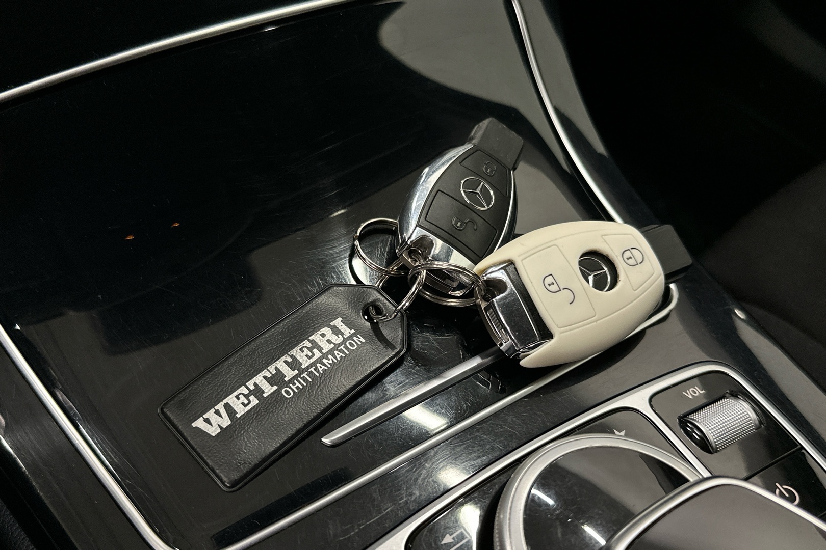 MERCEDES-BENZ C 2015