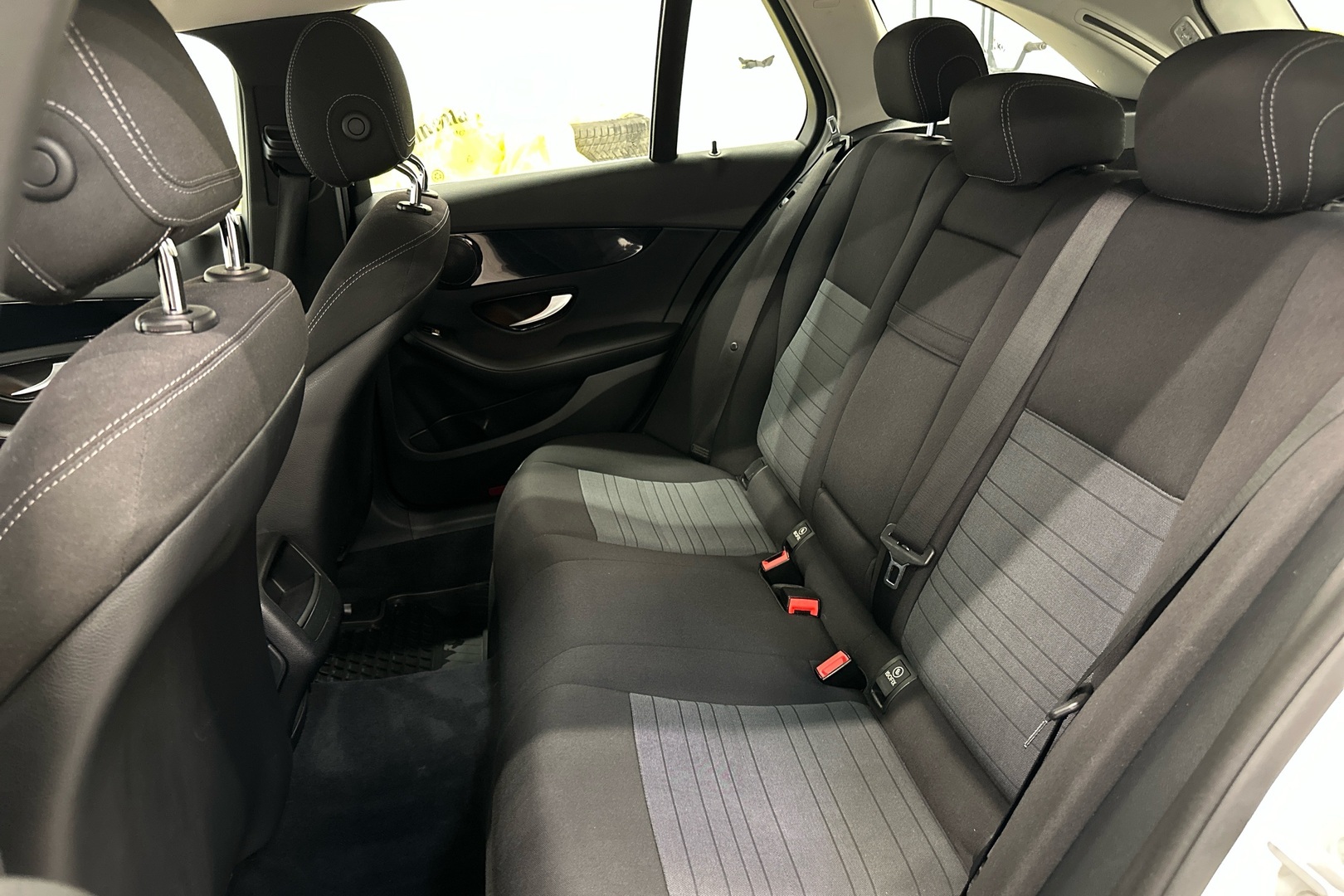 MERCEDES-BENZ C 2015