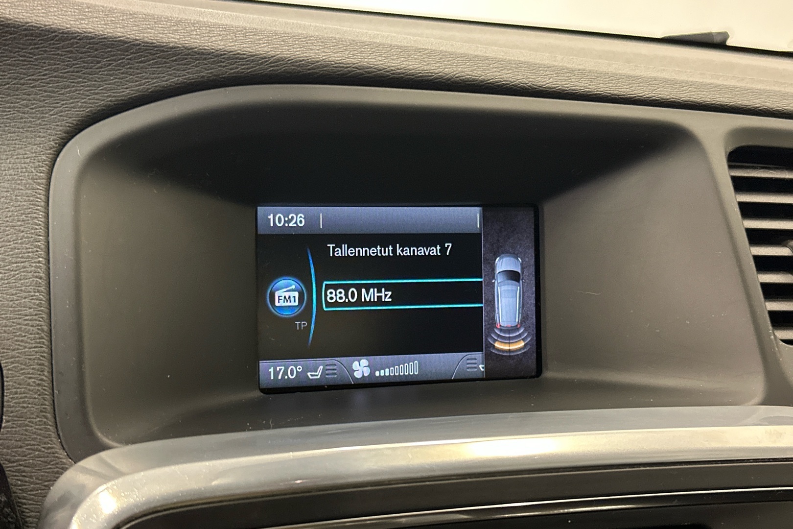 VOLVO V60 2015