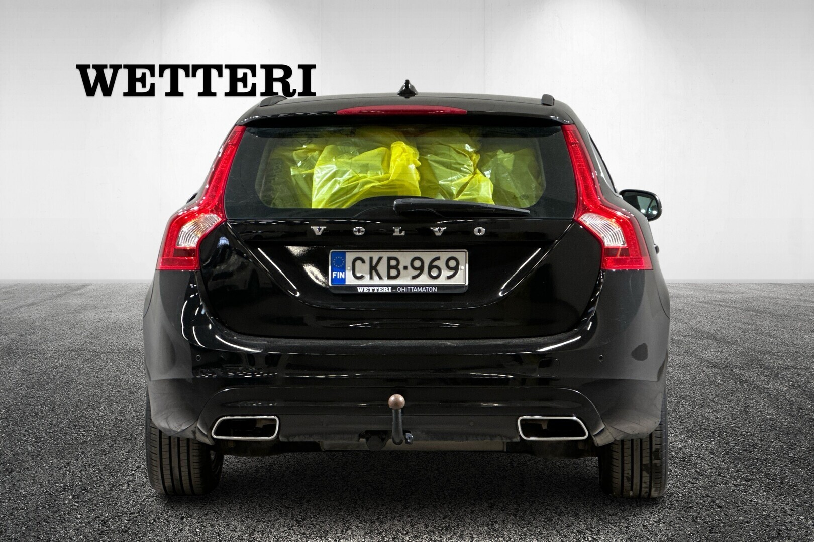 VOLVO V60 2015