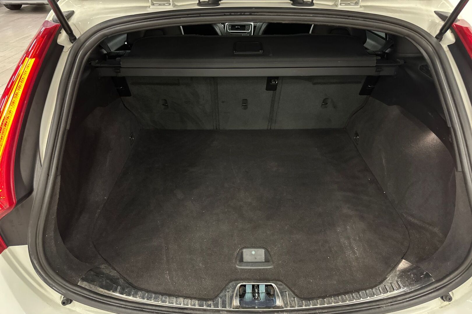 VOLVO V60 2018