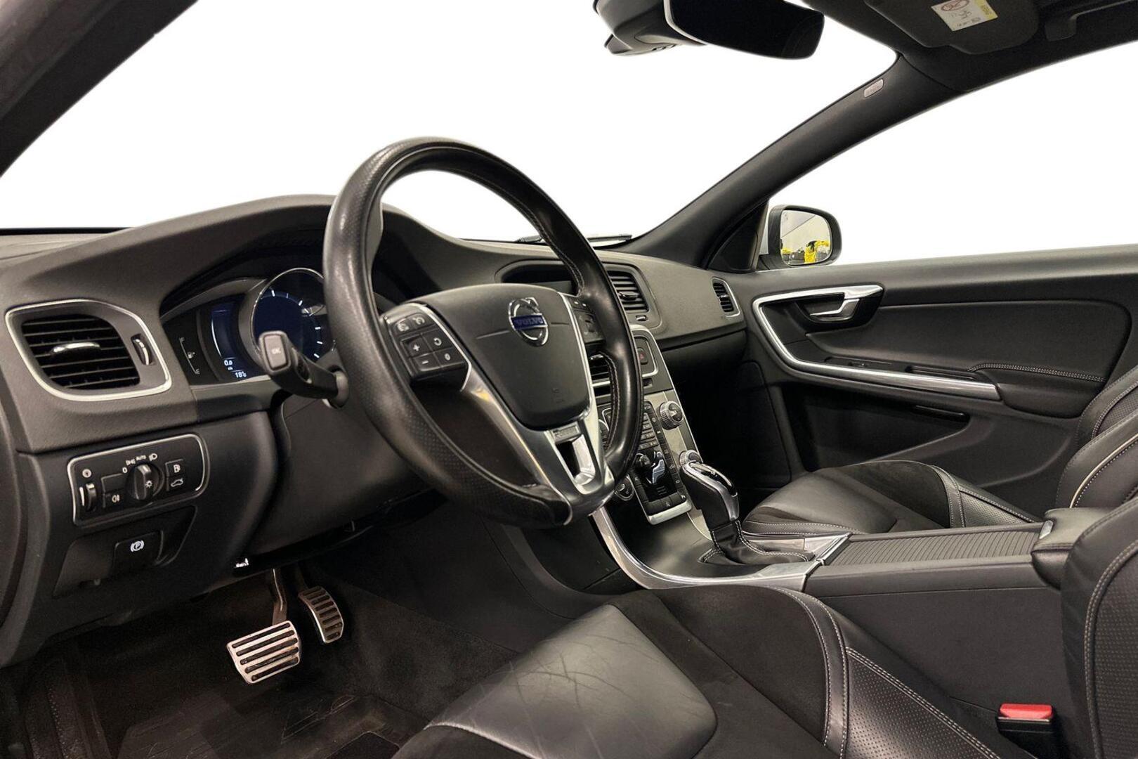 VOLVO V60 2018