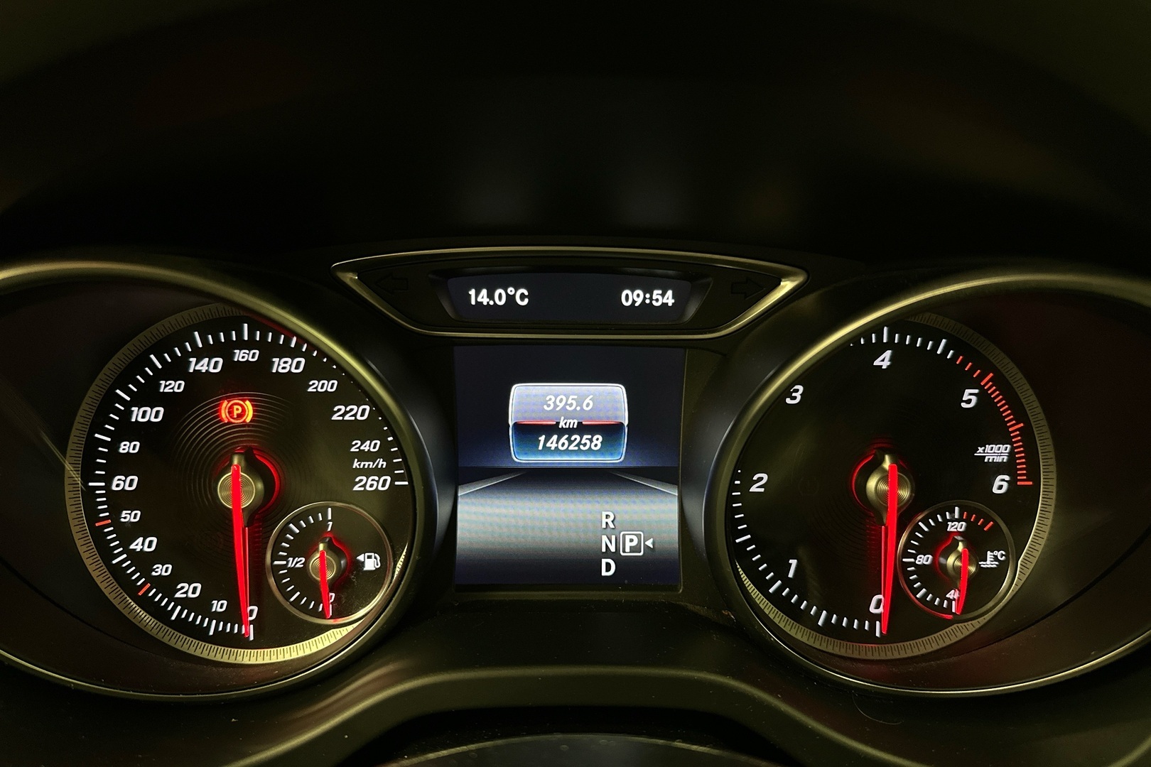 MERCEDES-BENZ GLA 2018