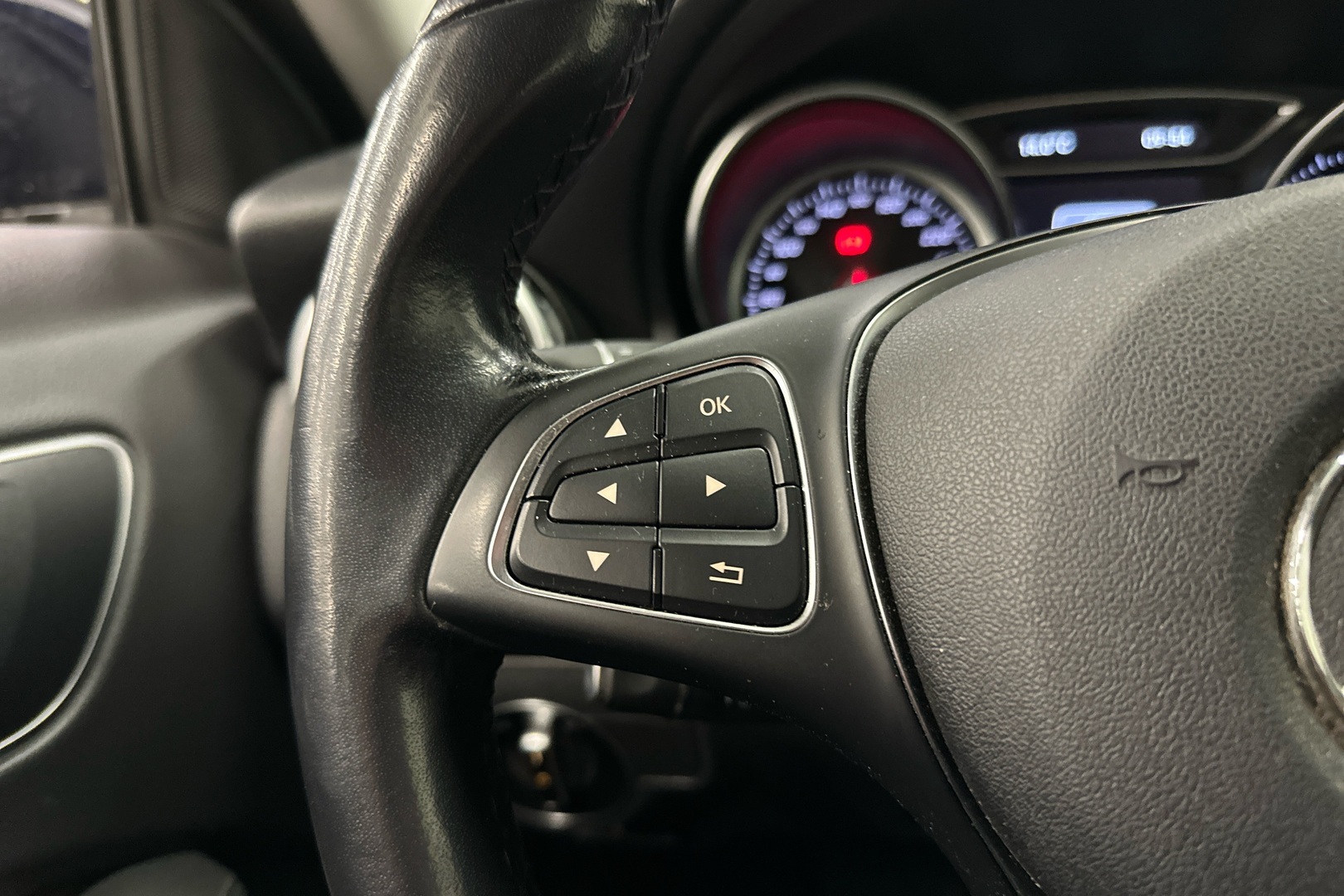 MERCEDES-BENZ GLA 2018